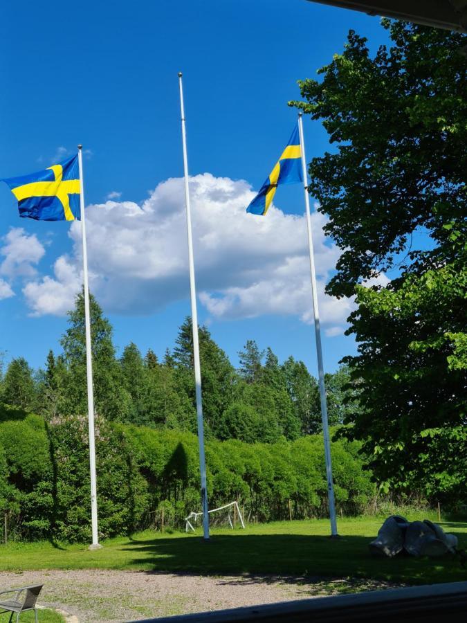 Skogsbrynet B&B, Bredsjoe Nya Herrgard Hällefors Esterno foto
