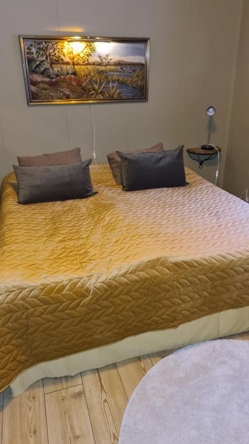 Skogsbrynet B&B, Bredsjoe Nya Herrgard Hällefors Esterno foto