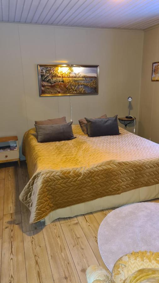 Skogsbrynet B&B, Bredsjoe Nya Herrgard Hällefors Esterno foto